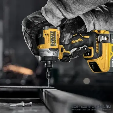 DEWALT DCF860NT-XJ Akkus szénkefementes ütvecsavarozó TSTAK koffer 1/4
