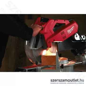 MILWAUKEE MS 304 DB Gérvágó, kétoldalra dönthető (1800W/305mm) (4933471052)