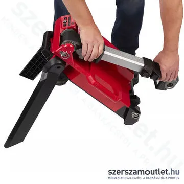 MILWAUKEE M18 ONERSAL-0 Akkus állványos térmegvilágító LED lámpa (18V) (Akku és töltő nélkül!)
