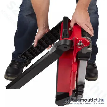 MILWAUKEE M18 ONERSAL-0 Akkus állványos térmegvilágító LED lámpa (18V) (Akku és töltő nélkül!)