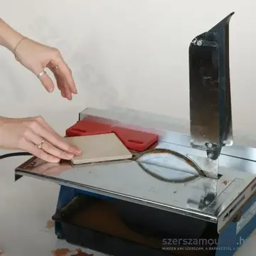 DEDRA Csempevágó (450W/180mm) (DED7701)