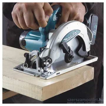 MAKITA DSS610Z Akkus körfűrész (18V/165mm) (Akku és töltő nélkül)